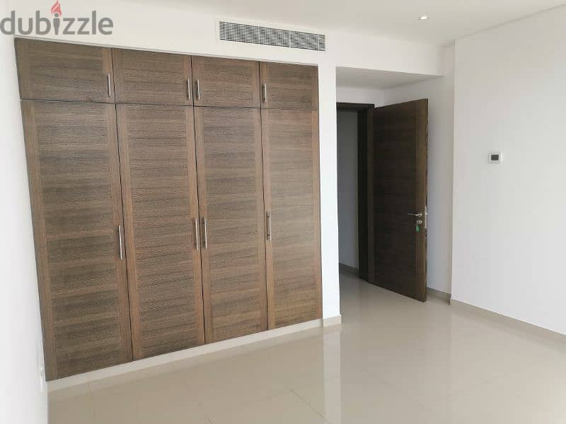 Gorgeous One bedroom apartment for sale in Al Mouj 9