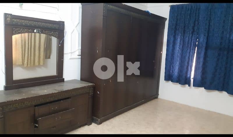 flat for rent in second floor old building with a. c 2 bedroom haal 4