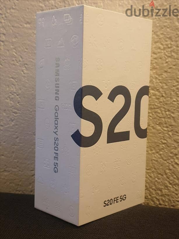 Brand New Sealed Samsung Galaxy S20 FE 5G 128GB 0
