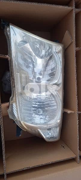 Toyota Land Cruiser 2009 Headlight 1