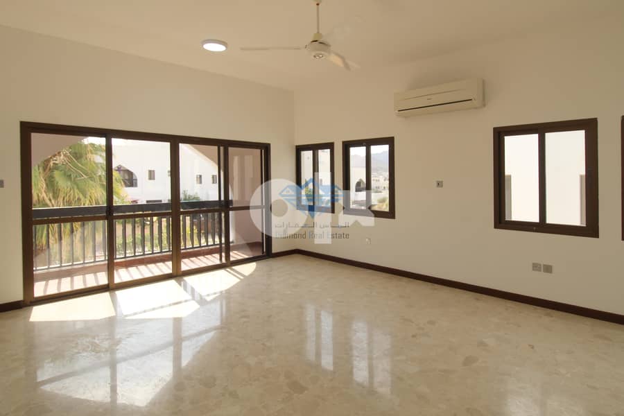 #REF894  Beautiful 3BR Villa for Rent in Qurum 8