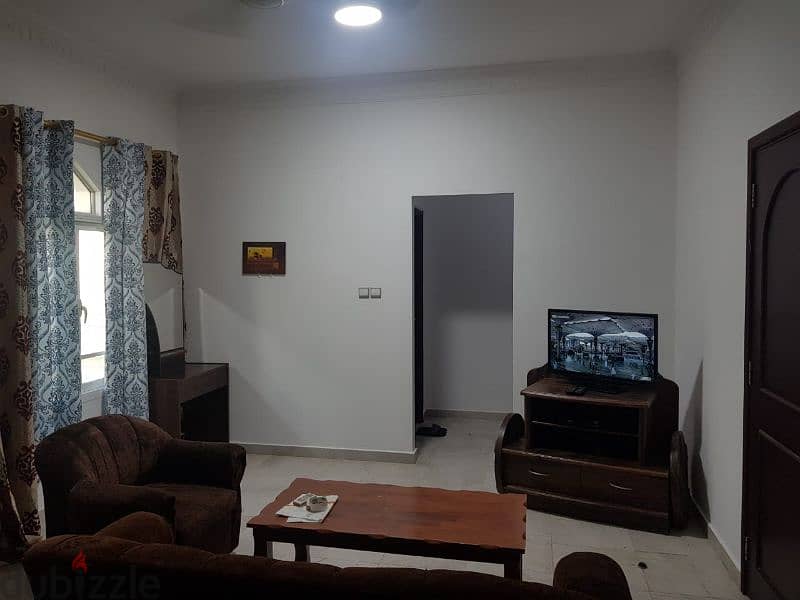 استوديو للإيجار في  العذيبة Furnished Studio for rent in Al-aziba 7