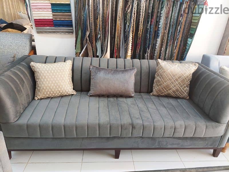 special offer new sofa 8th seater with table  320 rial. 6