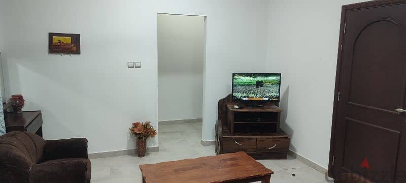 استوديو مؤثث بالكامل للايجار في العذيبة Studio for rent in Al aziba 0