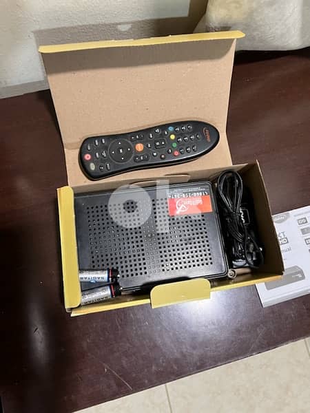 HD Dish tv satellite receiver with remote urgent sale 1