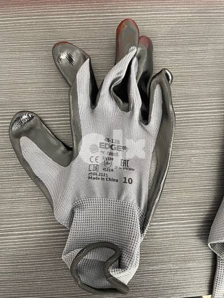 Industrial Gloves pair 0.400 baisa 1