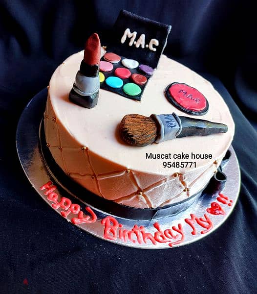 Makeup theme cake for a passionate girl who wants to pursue makeup artist  as her profession 🙌🏻🙌🏻❤️❤️ Flavour. An opera #makeupcake… | Instagram