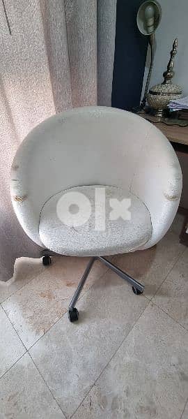 chair 0