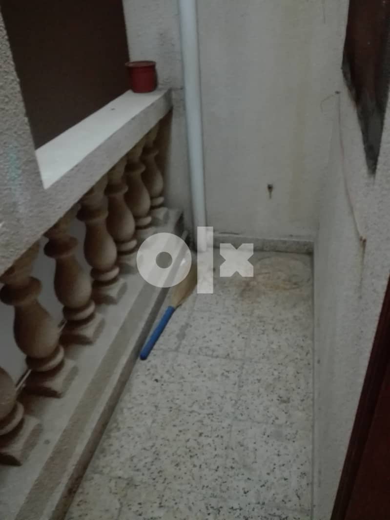 Darsait ! 2 BHK Old Specious Ground Floor Flat without AC'S at Darsait 4