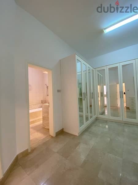 Lovely villa standalone at qurum 4 bedrooms for rent 15