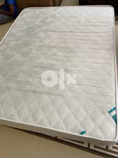 Queen size mattress one year old 0