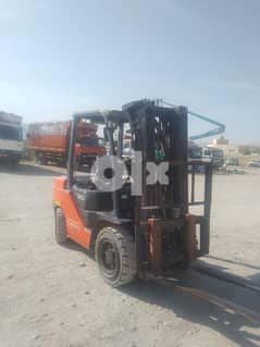 forklifts for rent (3ton, 5ton and 7ton)