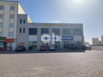معرض ومحل للإيجار بالقرب من نيستو ومسقط مول 400 ريال - 65متر