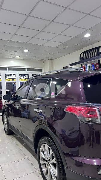 Toyota RAV4 Limited (2017) American car, Very good condition. 4