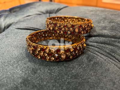 Ladies bangles