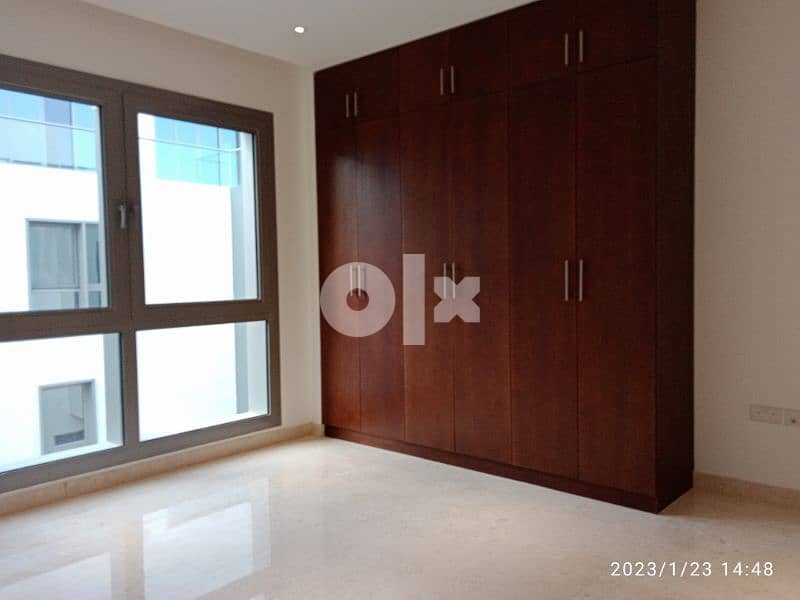 2 BHK FOR RENT Oxygen building Muscat hills 3