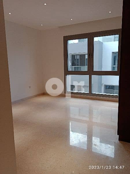 2 BHK FOR RENT Oxygen building Muscat hills 5