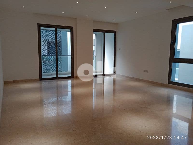 2 BHK FOR RENT Oxygen building Muscat hills 7