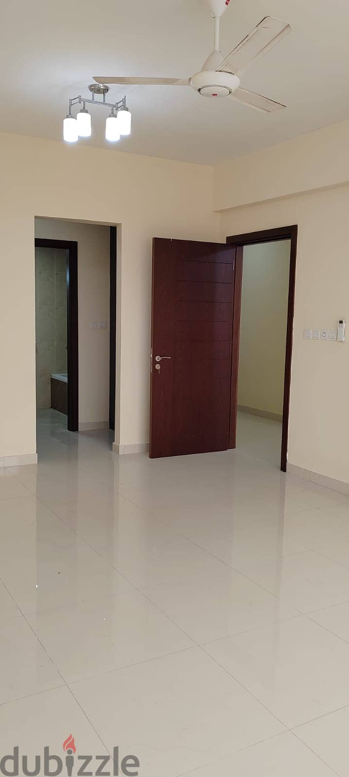 Amazing Offer!!! 2 BHK Spacious Flat, Free Wifi,1 Month Free Main Road 5