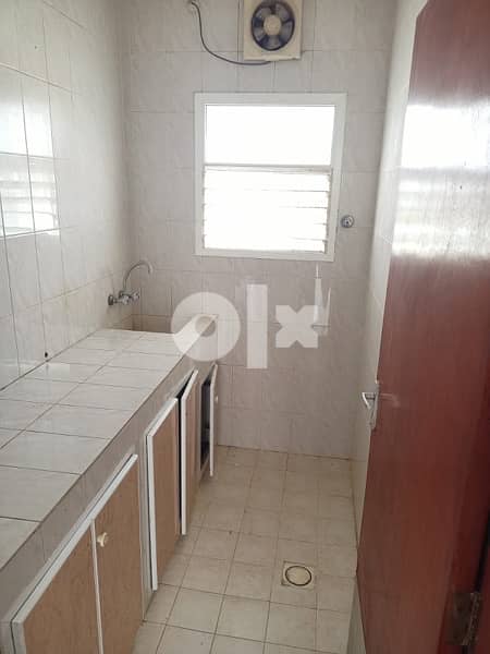 شقه الخوير 1bhk flat in alkuwair 33 6