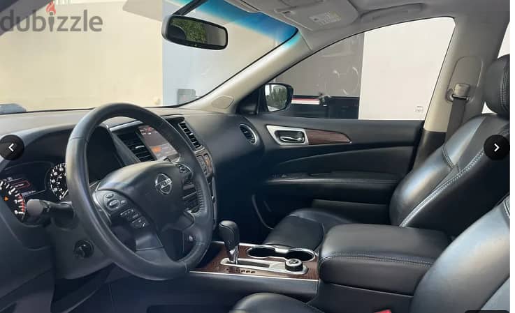 Nissan Pathfinder 2017 Platinum Panoramic Excellent Condition 3