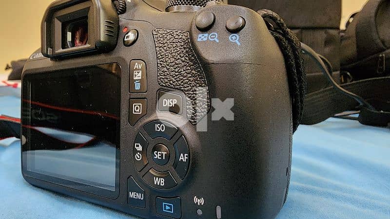 Canon 2000D DSLR 1