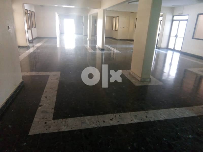 شقة 3 غرف واسعة بالخويرSpacious 3 bedroom apartment in Al Khuwair 16