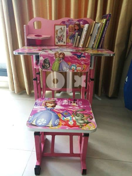 kids study table with chair 1