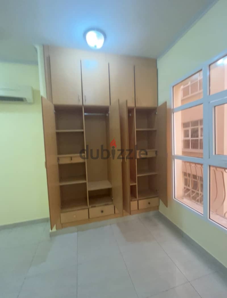 shareing bed space for Rent Opposite to Avenues Mall 1