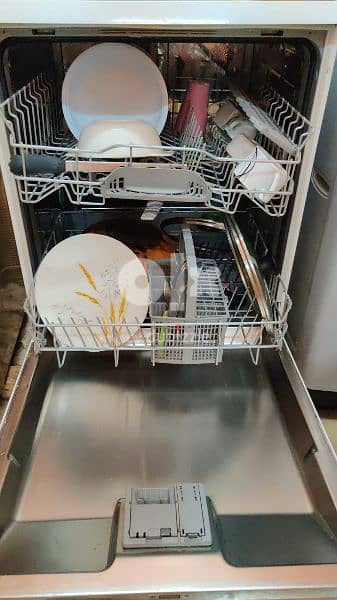 great condition Bosch dish washer 2