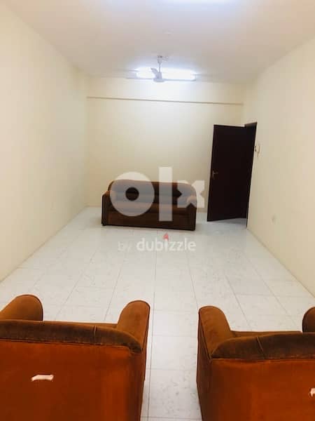 available furnish room for executive bachelor in Al Hamriya,Muscat 1