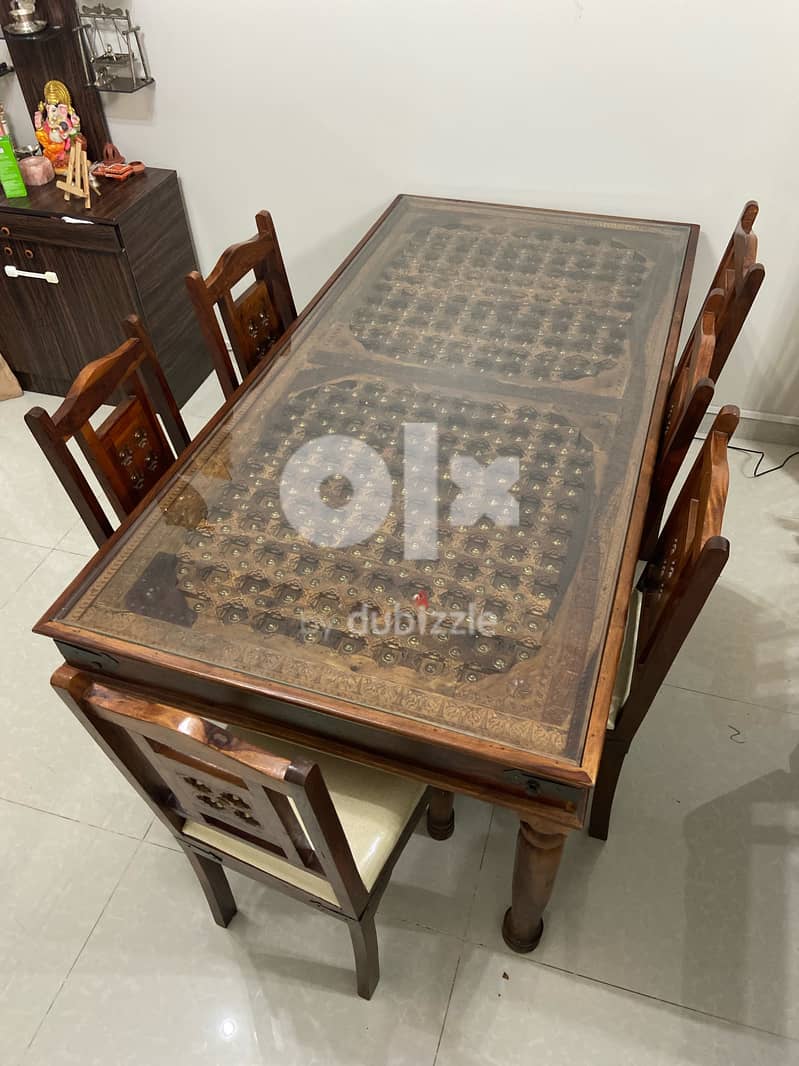 Solid wood 6 seater dining table 2
