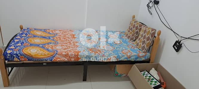 used single bed for  urgent sale