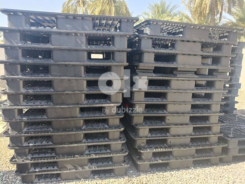 USED PLASTIC PALLETS FOR SALE 5