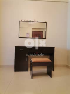 Beautiful and strong Dressing/make up Table, Mirror and seat
