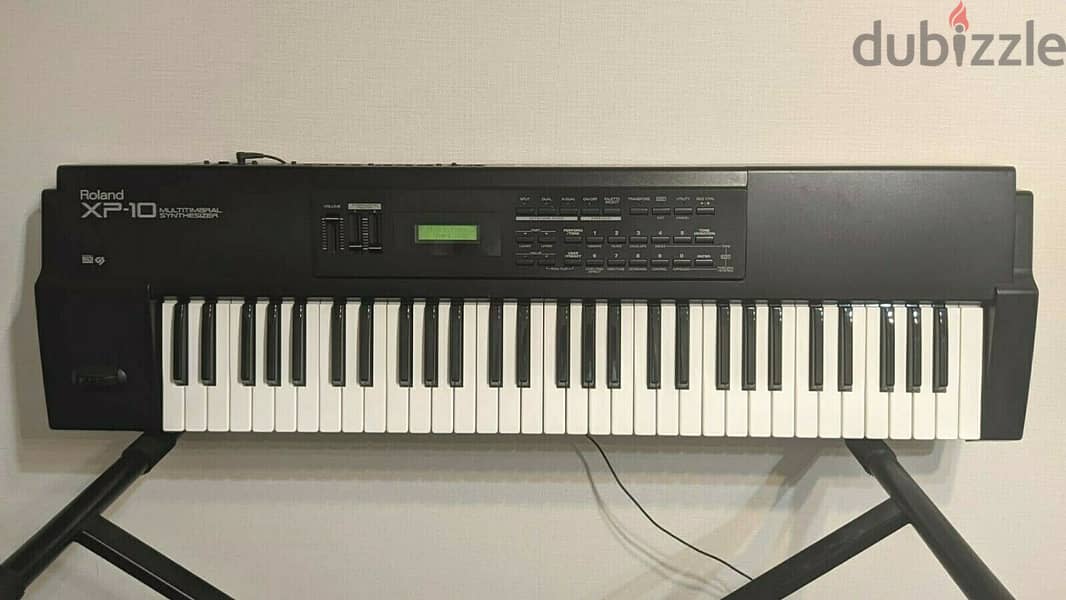 Roland XP-10 Synthesizer Keyboard 1