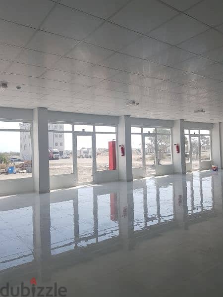 Big showroom in a new building near Sohar Port, Free Zone 1