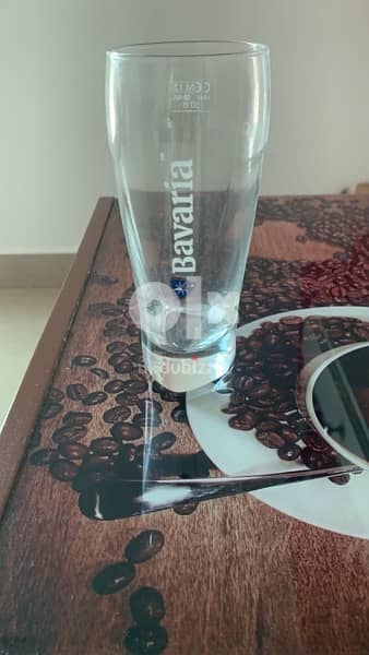 selling different type of glasses beer and juice 3