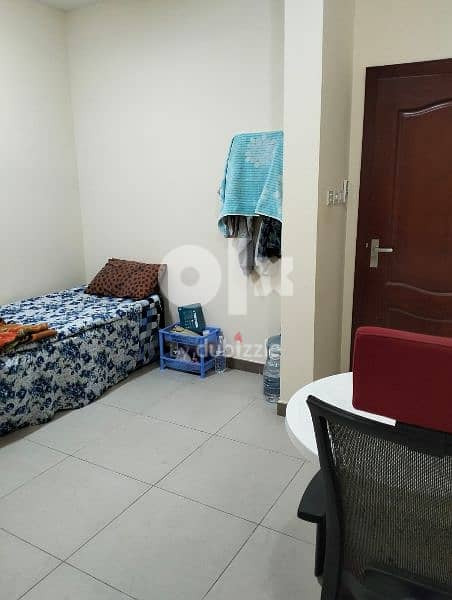 single room sharing kitchen and washroom 1