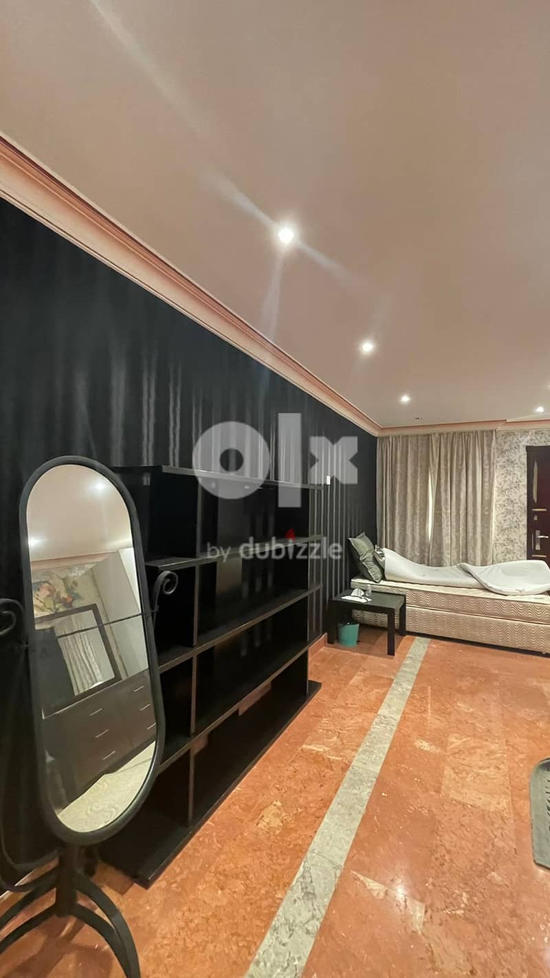 بيت للايجار بموقع جميل في القرم House for rent in a beautiful location 10