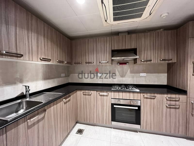 1 BR Flat in Boulevard Tower For Sale 3