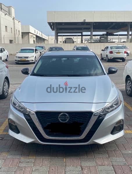 Nissan Altima Sr 2019 full option dialy and monthly rent 0