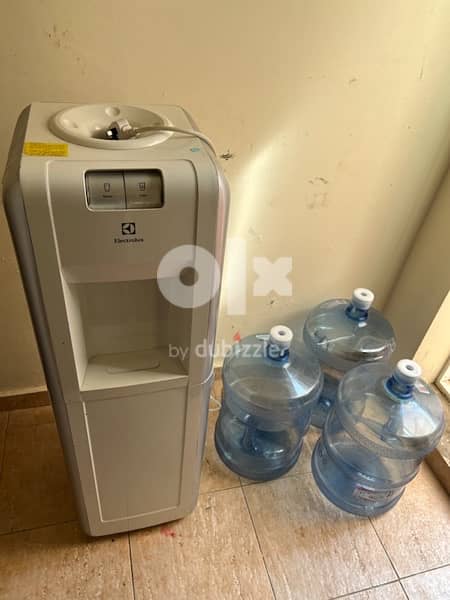 water dispenser with3 bottles 1