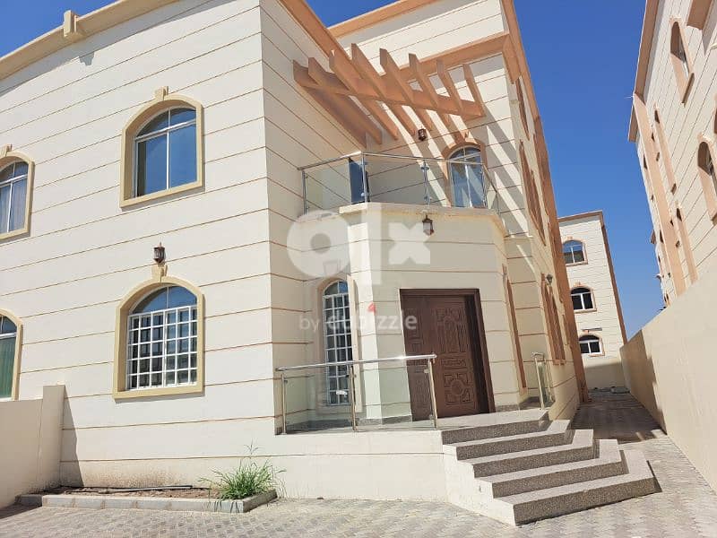 spacious villa in Sur Al Hadid 7 bedroom near beach 8
