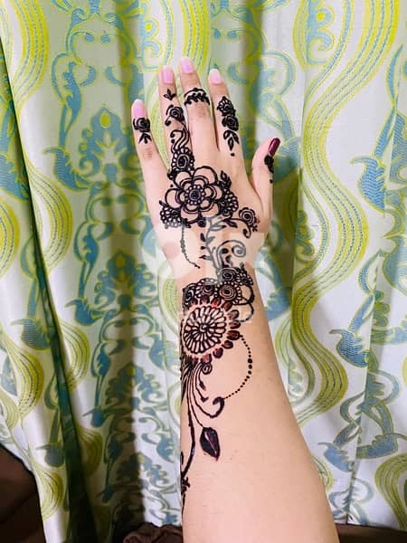 Henna available for eid 5