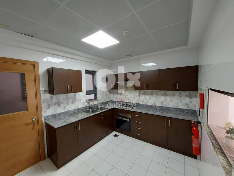 2 BR Quality Flats in Khuwair 42 with Rooftop Pool 4