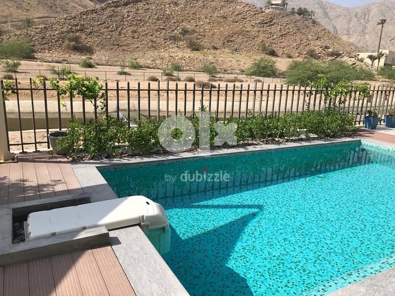 فيلا راقيه /خليج مسقط/4 غرف نوم/luxury villa for sale /freehold/4-BR 2