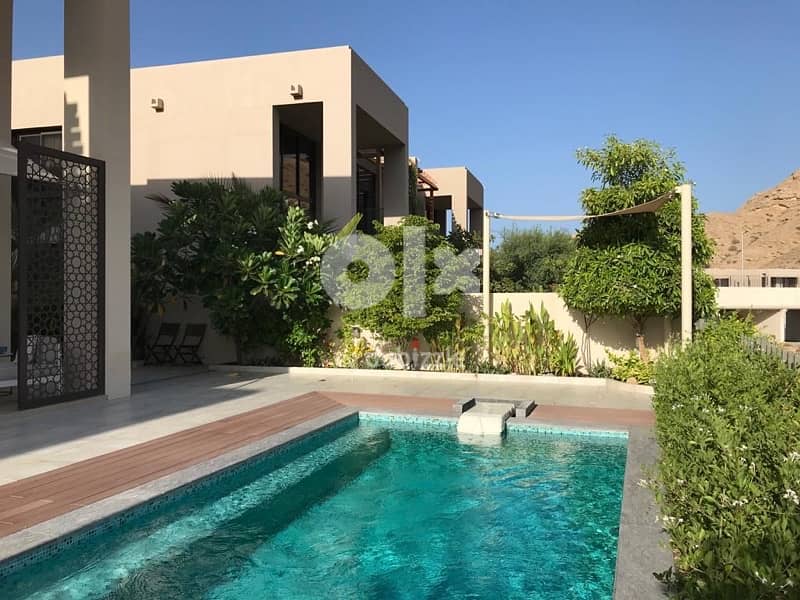 فيلا راقيه /خليج مسقط/4 غرف نوم/luxury villa for sale /freehold/4-BR 8