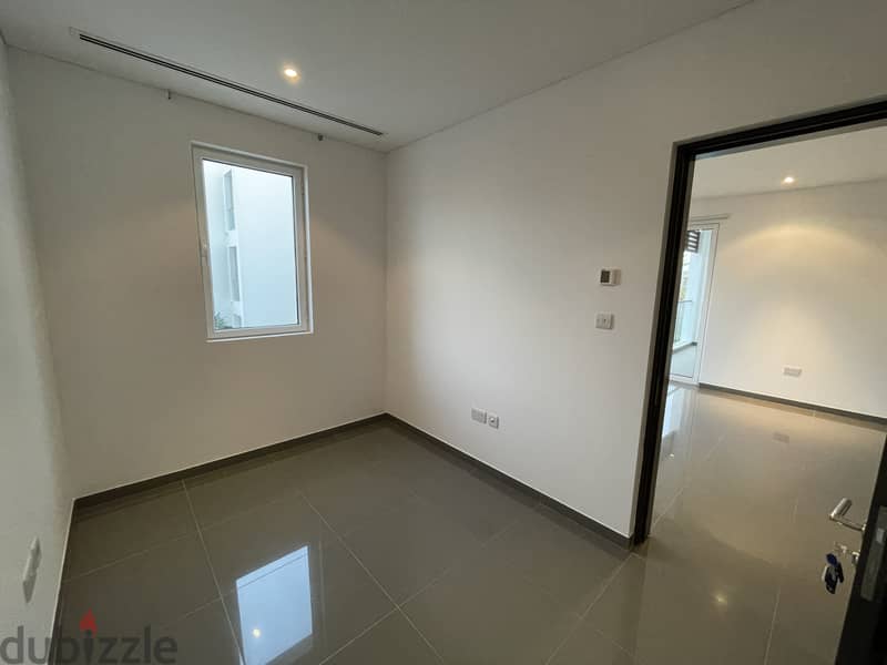 Lovely 2 Bedroom Plus Study Apartment for Salel in Al Mouj 6