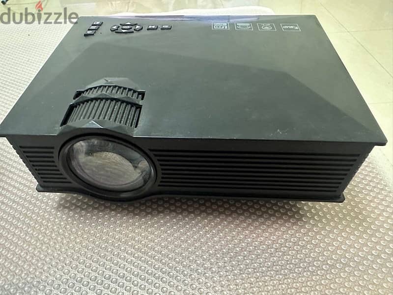 projector بروجكتور 1